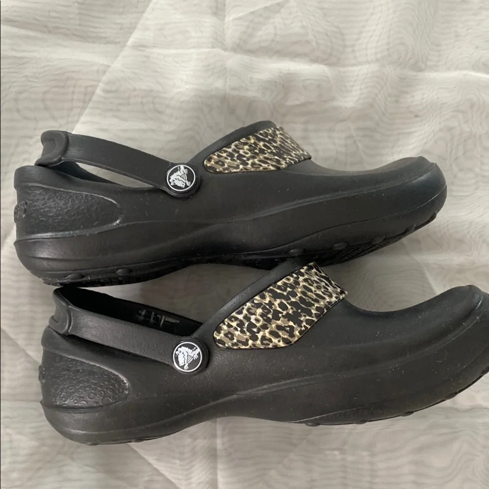 CROCS Black and Leopard Print Sandals